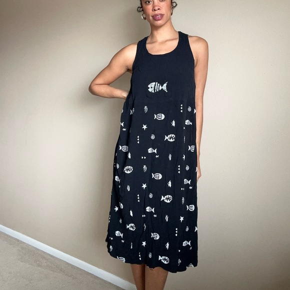 Black Fish Print Sleeveless Dress - Picture 1 of 5
